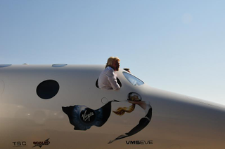 Illustration for article titled First Virgin Galactic White Knight II Photos